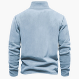 Frente do pulôver masculino com gola alta e zíper, referência ao estilo europeu casual.