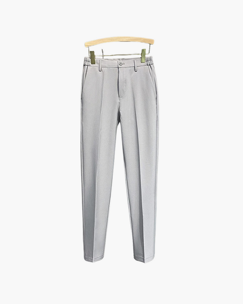 Calça slim fit masculina preta estilo Old Money, elegante para primavera e verão.