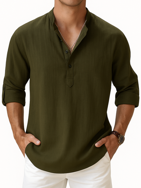Camisa clássica com acabamento natural. Para homens que se vestem com linguagem de tradição e conforto.
