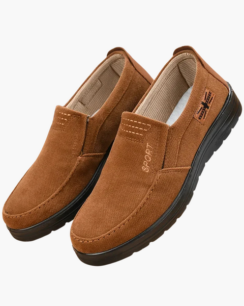 Mocassim masculino marrom com estilo tradicional Beijing Old, ideal para uso diário.