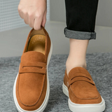 Sapato masculino casual de luxo, ideal para escritório e eventos elegantes.