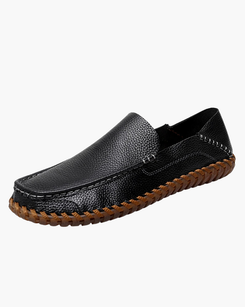 Solado de borracha antiderrapante do mocassim masculino clássico.