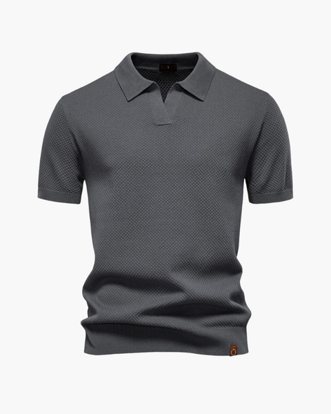 Camisa polo masculina verde com tecido respirável e estética old money refinada